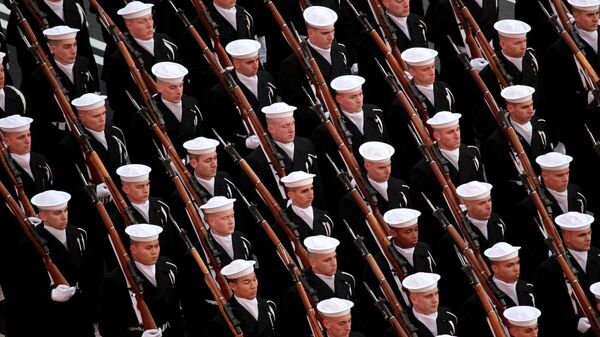 Sailors with the U.S. Navy Ceremonial Guard march in formation during the 57th Presidential Inaugural Parade in Washington, D.C., Jan. 21, 2013 - Sputnik International