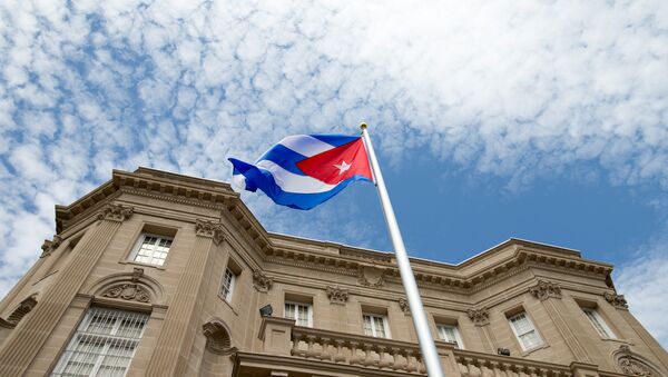 The Cuban flag is raised over their new embassy in Washington, DC (File) - Sputnik International