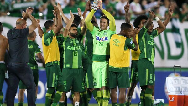 Players of Chapecoense celebrate after their match against San Lorenzo at the Arena Conda stadium in Chapeco, Brazil, November 23, 2016. - Sputnik International