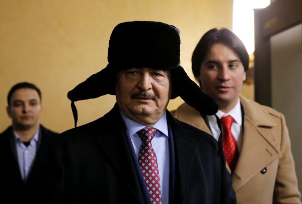 General Khalifa Haftar (C), commander in the Libyan National Army (LNA), leaves after a meeting with Russian Foreign Minister Sergei Lavrov in Moscow, Russia, November 29, 2016. General Khalifa Haftar (C), commander in the Libyan National Army (LNA), leaves after a meeting with Russian Foreign Minister Sergei Lavrov in Moscow, Russia, November 29, 2016. - Sputnik International