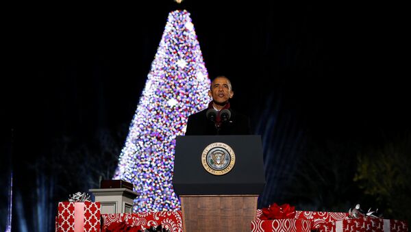 U.S. President Barack Obama delivers remarks at his final National Christmas Tree lighting as sitting president in Washington, U.S. December 1, 2016 - Sputnik International