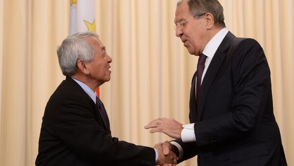 Russian Foreign Minister Sergei Lavrov and his Philippine counterpart Perfecto Yasay meet in Moscow - Sputnik International