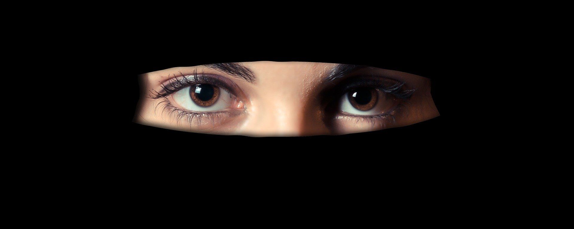 Muslim girl in veil  - Sputnik International, 1920, 16.02.2022