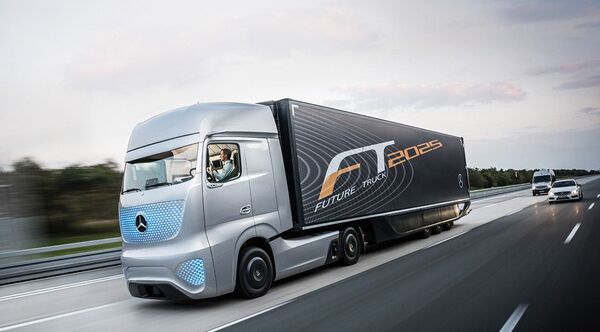 Self driving Mercedes-Benz vehicle Self driving Mercedes-Benz vehicle - Sputnik International