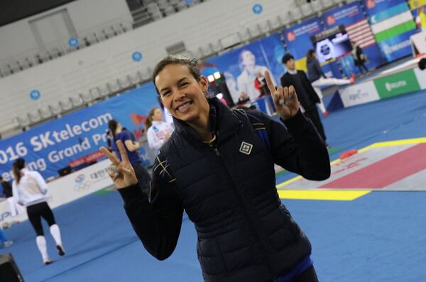 Alejandra Benítez, professional fencing - Sputnik International