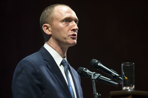 Carter Page, an adviser to US President-elect Donald Trump, speaks at the graduation ceremony for the New Economic School in Moscow, Russia.  - Sputnik International