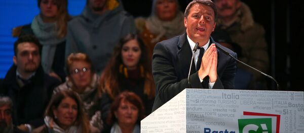 Italian Prime Minister Matteo Renzi speaks during the last rally for a Yes vote in the upcoming referendum about constitutional reform, in Florence, Italy, December 2, 2016. - Sputnik International