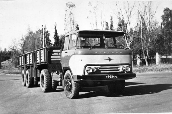 Car KAZ-608 Kolkhida. (File) Car KAZ-608 Kolkhida. (File) - Sputnik International