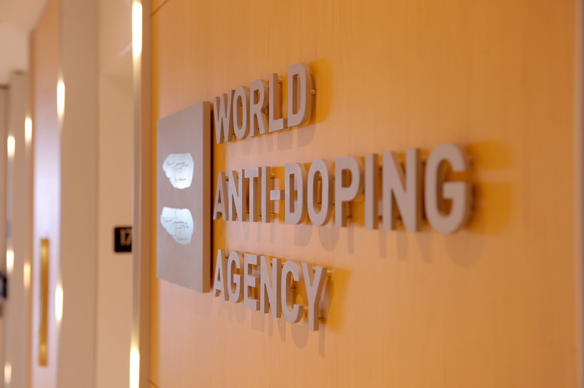 Picture of the logo of World Anti-Doping Agency (WADA) taken on September 20, 2016 at the headquarter of the organisation in Montreal. - Sputnik International, 1920, 17.02.2022