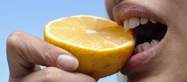 Taking a bite - Sputnik International