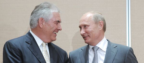 Vladimir Putin and Rex Tillerson attending the ceremony of signing of the Rosneft-ExxonMobil strategic partnership agreement, August 30, 2011 Vladimir Putin and Rex Tillerson attending the ceremony of signing of the Rosneft-ExxonMobil strategic partnership agreement, August 30, 2011 - Sputnik International