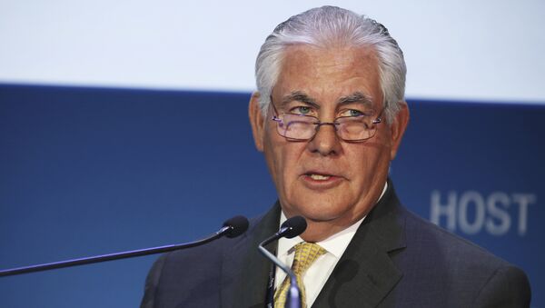 ExxonMobil CEO and chairman Rex W. Tillerson gives a speech at the annual Abu Dhabi International Petroleum Exhibition & Conference in Abu Dhabi, United Arab Emirates, on Monday, Nov. 7, 2016 - Sputnik International