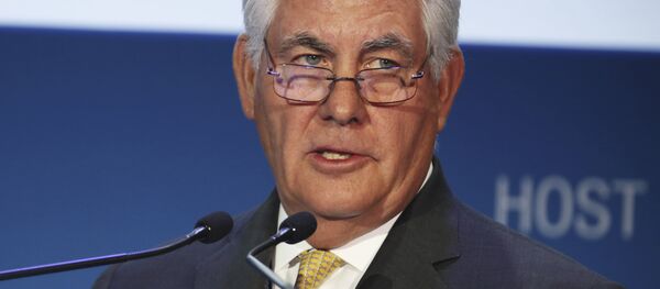 ExxonMobil CEO and chairman Rex W. Tillerson gives a speech at the annual Abu Dhabi International Petroleum Exhibition & Conference in Abu Dhabi, United Arab Emirates, on Monday, Nov. 7, 2016 - Sputnik International