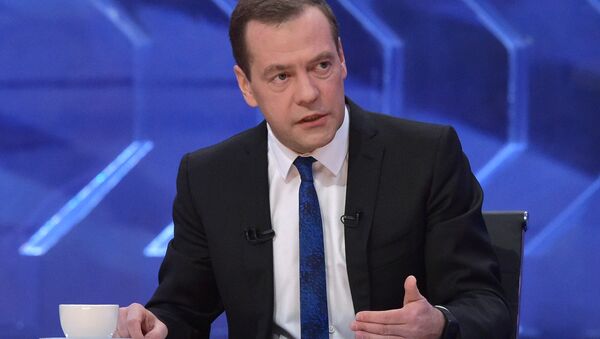 Prime Minister Dmitry Medvedev gives interview to Russian TV channels - Sputnik International