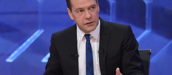 Prime Minister Dmitry Medvedev gives interview to Russian TV channels - Sputnik International