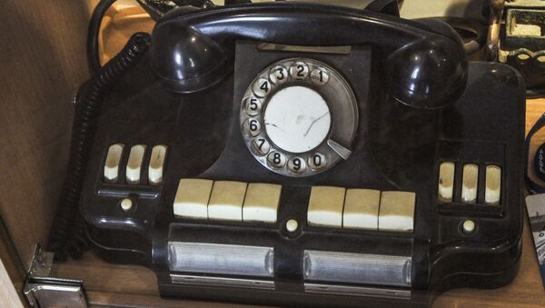 An old telephone in a museum - Sputnik International