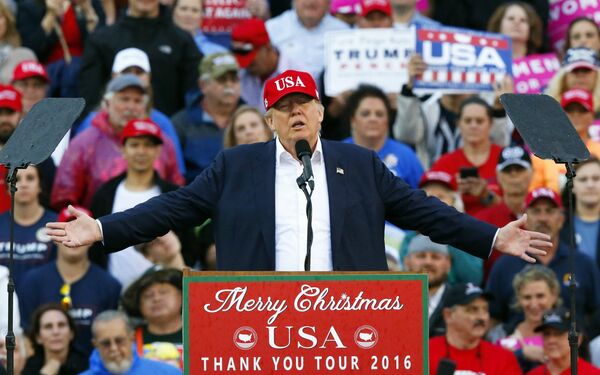 President-elect Donald Trump speaks during a rally at the Ladd–Peebles Stadium, Saturday, Dec. 17, 2016, in Mobile, Ala.  - Sputnik International