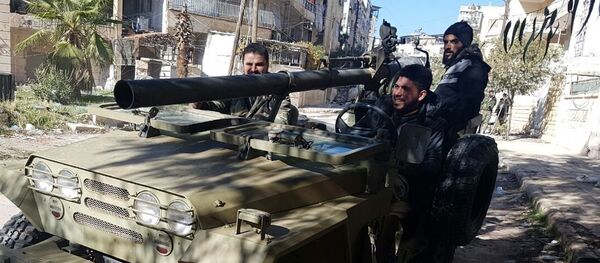 Soldiers in a liberated neighborhood of eastern Aleppo, Syria - Sputnik International