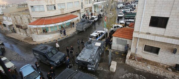 Jordanian security forces are seen patroling on december 19, 2016 in Karak, a tourist destination, around 120 kilometres (70 miles) south of the capital Amman, following an attack a day earlier. - Sputnik International