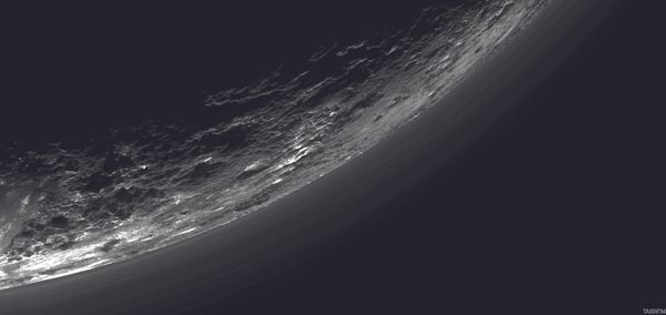 Haze layers above Pluto’s limb - Sputnik International