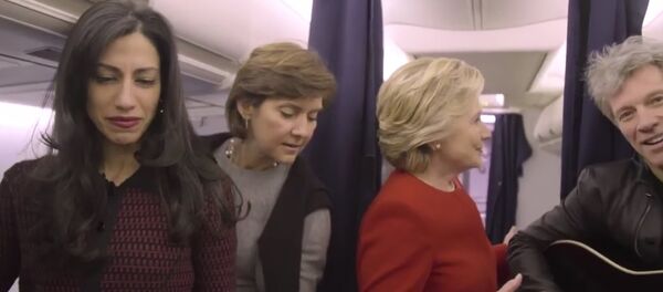 Hillary Clinton Mannequin Challenge - Hillary Clinton Election Day 2016 - Jon Bon Jovi Mannequin Hillary Clinton Mannequin Challenge - Hillary Clinton Election Day 2016 - Jon Bon Jovi Mannequin - Sputnik International