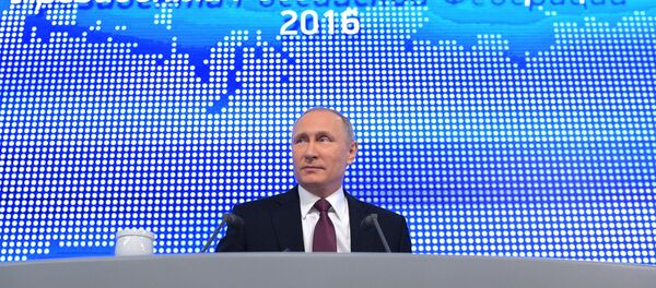 Russian President Vladimir Putin attends his annual end-of-year news conference in Moscow, Russia Russian President Vladimir Putin attends his annual end-of-year news conference in Moscow, Russia - Sputnik International