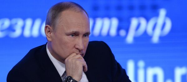 Russian President Vladimir Putin attends his annual end-of-year news conference in Moscow, Russia - Sputnik International