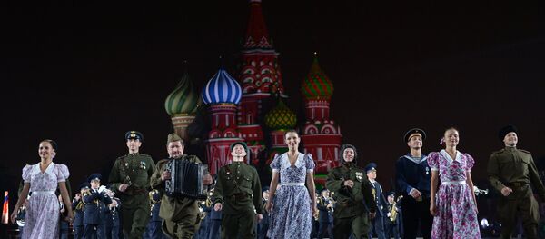 The Alexandrov Song and Dance Ensemble of the Russian Army during the final rehearsal of the opening ceremony of the 2015 International Military Music Festival 'Spasskaya Tower' on Moscow's Red Square. (File) - Sputnik International