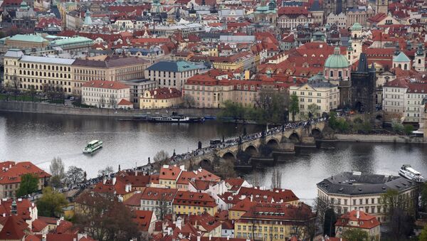 Karluv Most (Charles Bridge) across the Vltava River in Old Prague - Sputnik International