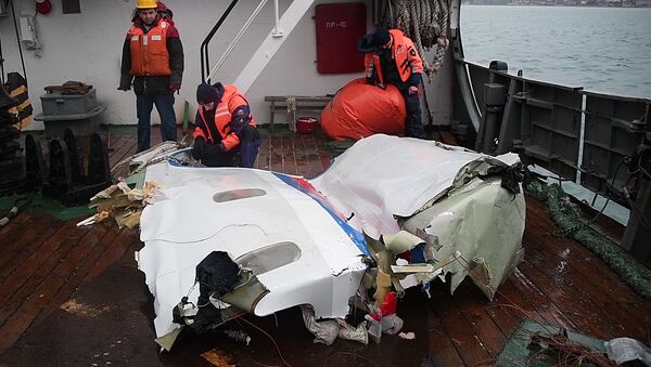 Retrieved wreckage of the Tu-154 aircraft which crashed into the Black Sea near Sochi - Sputnik International