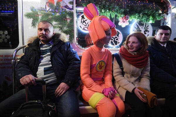 Metro 2017: All On Board Moscow's New Year Train - Sputnik International
