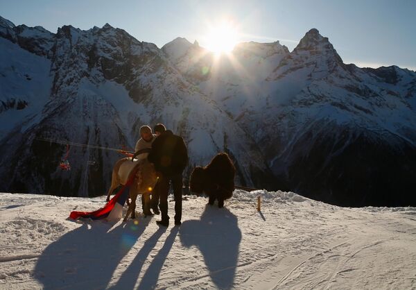 Holiday-makers at the ski resort of Dombai. (File) Holiday-makers at the ski resort of Dombai. (File) - Sputnik International