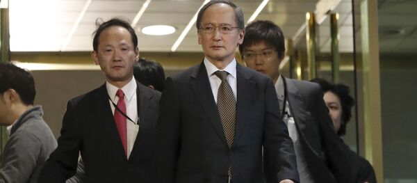 Japanese Ambassador to South Korea Yasumasa Nagamine, center, leaves after a meeting at the Foreign Ministry in Seoul, South Korea, Friday, Jan. 6, 2017. Japanese Ambassador to South Korea Yasumasa Nagamine, center, leaves after a meeting at the Foreign Ministry in Seoul, South Korea, Friday, Jan. 6, 2017. - Sputnik International