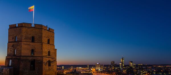 Vilnius castle tower at night. (File) - Sputnik International