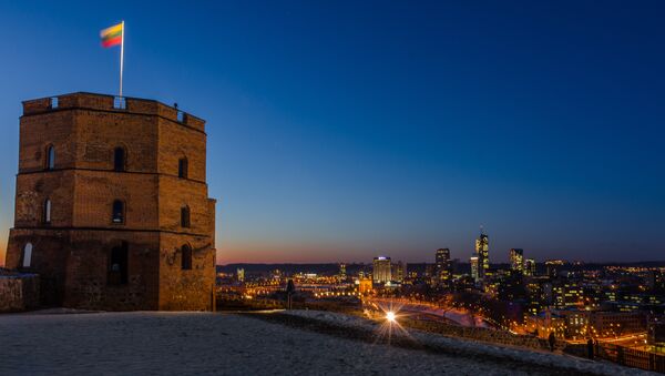 Vilnius castle tower at night. (File) - Sputnik International