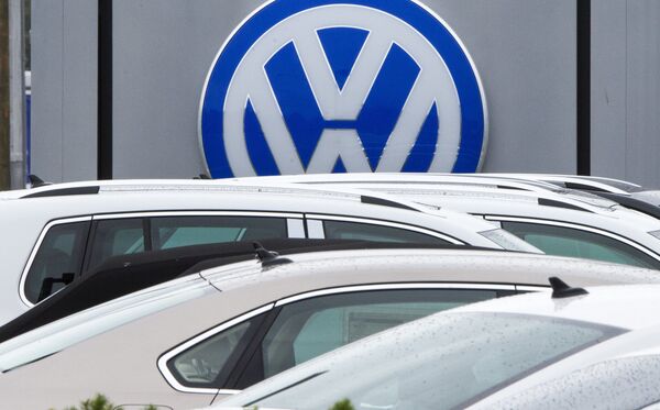 This file photo taken on September 29, 2015 shows the logo of German car maker Volkswagen seen at a northern Virginia dealer in Woodbridge, Virginia - Sputnik International