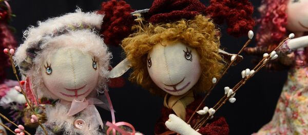 Handmade Dolls - Sputnik International