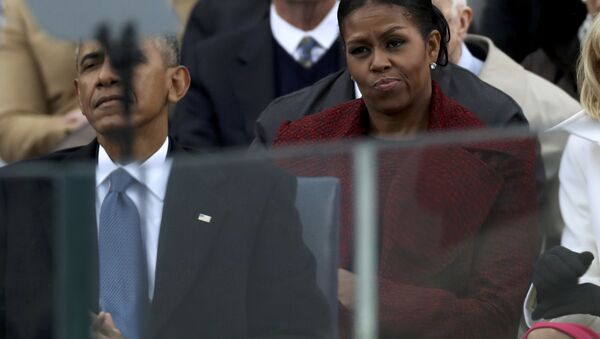 Outgoing US first lady Michelle Obama looking disinterested during the 2017 inauguration ceremonies.  - Sputnik International