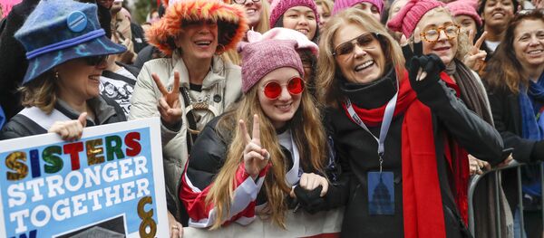 Gloria Steinem, center right, greets protesters at the barricades before speaking at the Women's March on Washington during the first full day of Donald Trump's presidency, Saturday, Jan. 21, 2017 in Washington. Gloria Steinem, center right, greets protesters at the barricades before speaking at the Women's March on Washington during the first full day of Donald Trump's presidency, Saturday, Jan. 21, 2017 in Washington. - Sputnik International