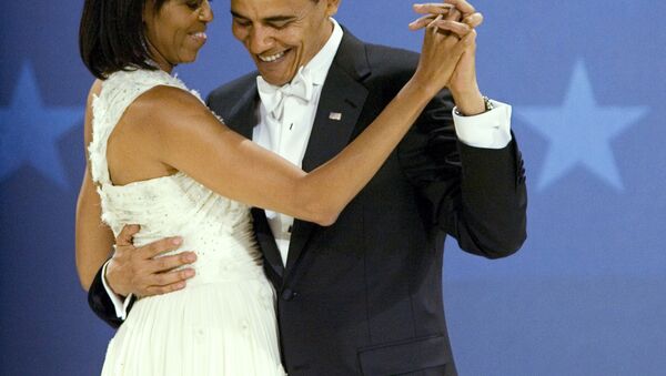 President Barack Obama dances with first lady Michelle Obama at the Midwestern Ball at Convention Center, Tuesday, Jan. 20, 2009, in Washington. - Sputnik International