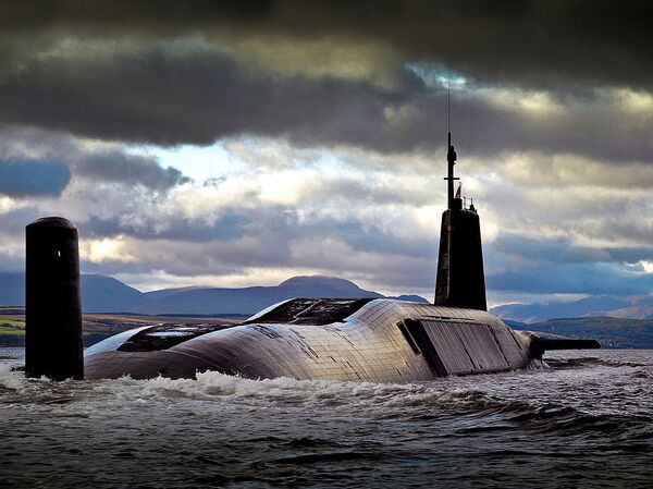HMS Vengeance seen here returning to base after completing a training exercise (file photo) - Sputnik International