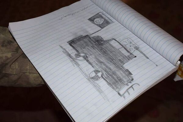 Drawings of Children Enslaved by Daesh Found in Mosul Drawings of Children Enslaved by Daesh Found in Mosul - Sputnik International