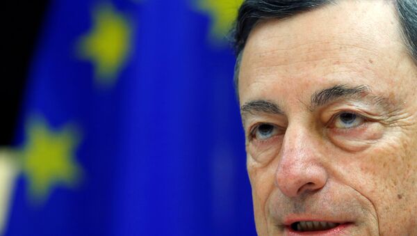 European Central Bank (ECB) President Mario Draghi addresses the European Parliament's Economic and Monetary Affairs Committee in Brussels, Belgium, November 28, 2016. - Sputnik International