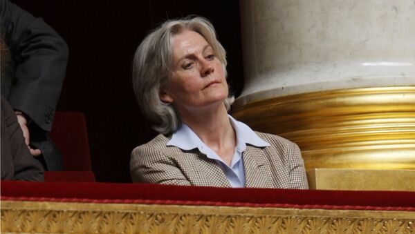 Penelope Fillon, France's Prime Minister Francois Fillon's wife, listens as her husband delivers a speech in front of the newly elected National Assembly outlining his government's priorities in Paris, France, July 3, 2007 - Sputnik International