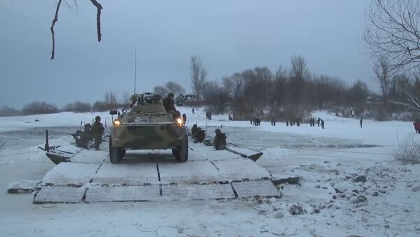 Russian Engineering Troops in Action - Sputnik International