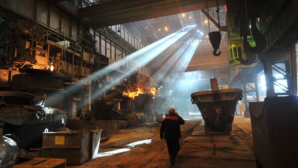 Worker in the shop at the Taganrog Metallurgical Plant TAGMET. File photo - Sputnik International