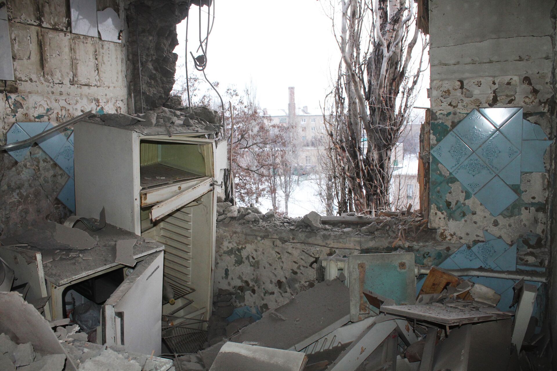 Donetsk after shelling - Sputnik International, 1920, 24.02.2022