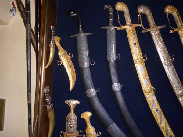 Manufacture of Damascene swords – Syrian Arab News Agency