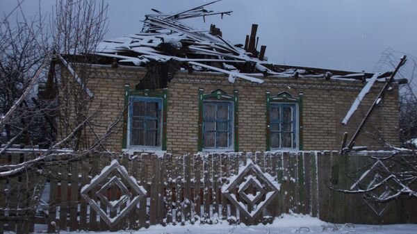 A house damaged by Gorlovka shellings outside Donetsk - Sputnik International