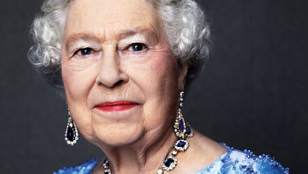 Queen Elizabeth II is seen in this handout photo taken by David Bailey in 2014, and reissued by Buckingham Palace to mark the Sapphire Jubilee of her 65th anniversary of her accession to the throne - Sputnik International